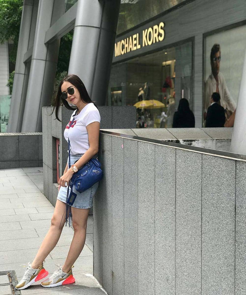 Instagram.com/aurakasih