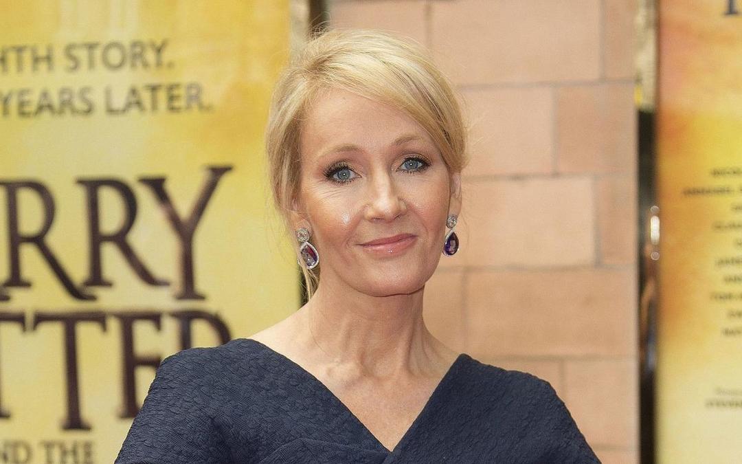 Belajar Kegagalan dan Kesuksesan dari J.K Rowling