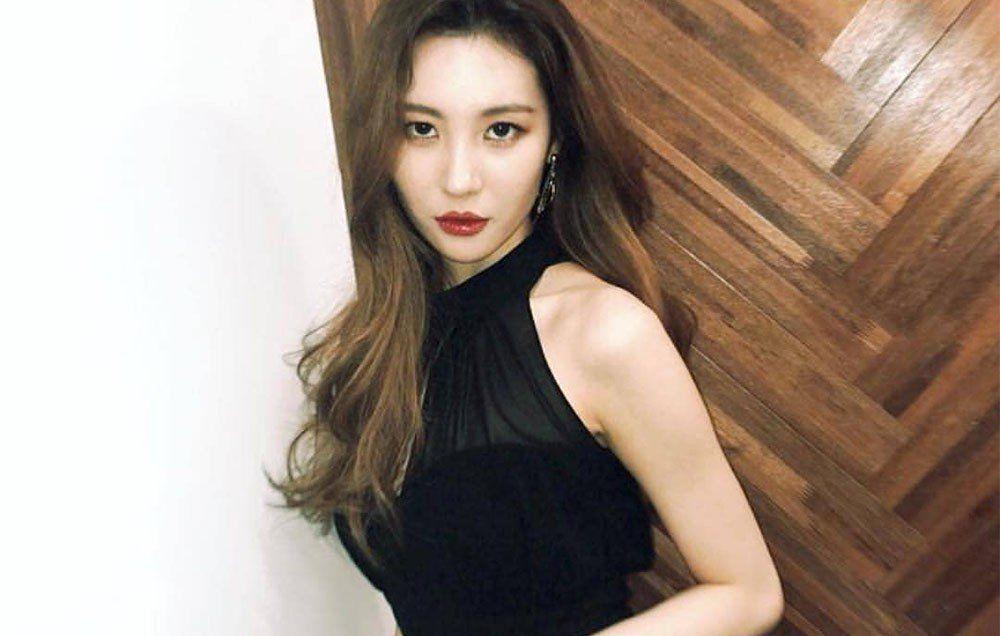 allkpop.com