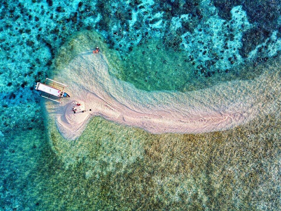 Plesiran ke NTB, 7 Destinasi Wisata Pulau Moyo Ini Wajib Disambangi