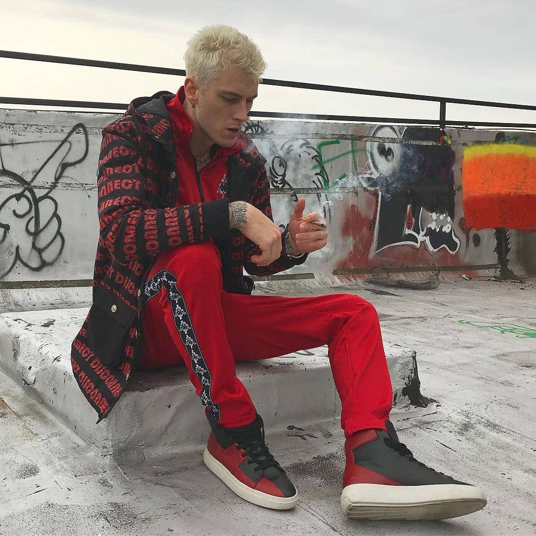 Instagram.com/machinegunkelly