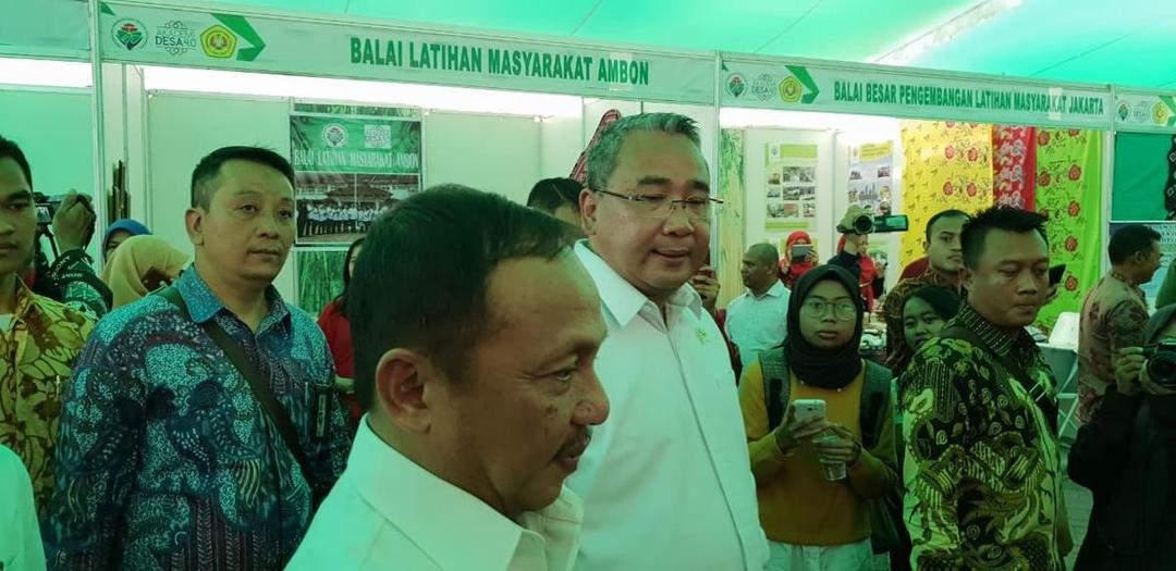 Mendes PDTT Kukuhkan 90 Akademi Desa 4.0