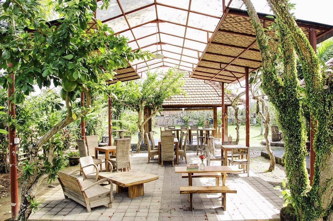 Instagram.com/tamanbacakesiman