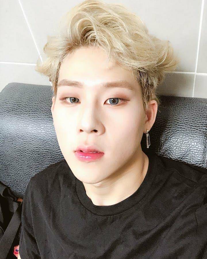 Instagram.com/official_monsta_x
