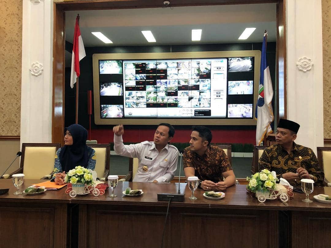 Instagram.com/hengkykurniawan