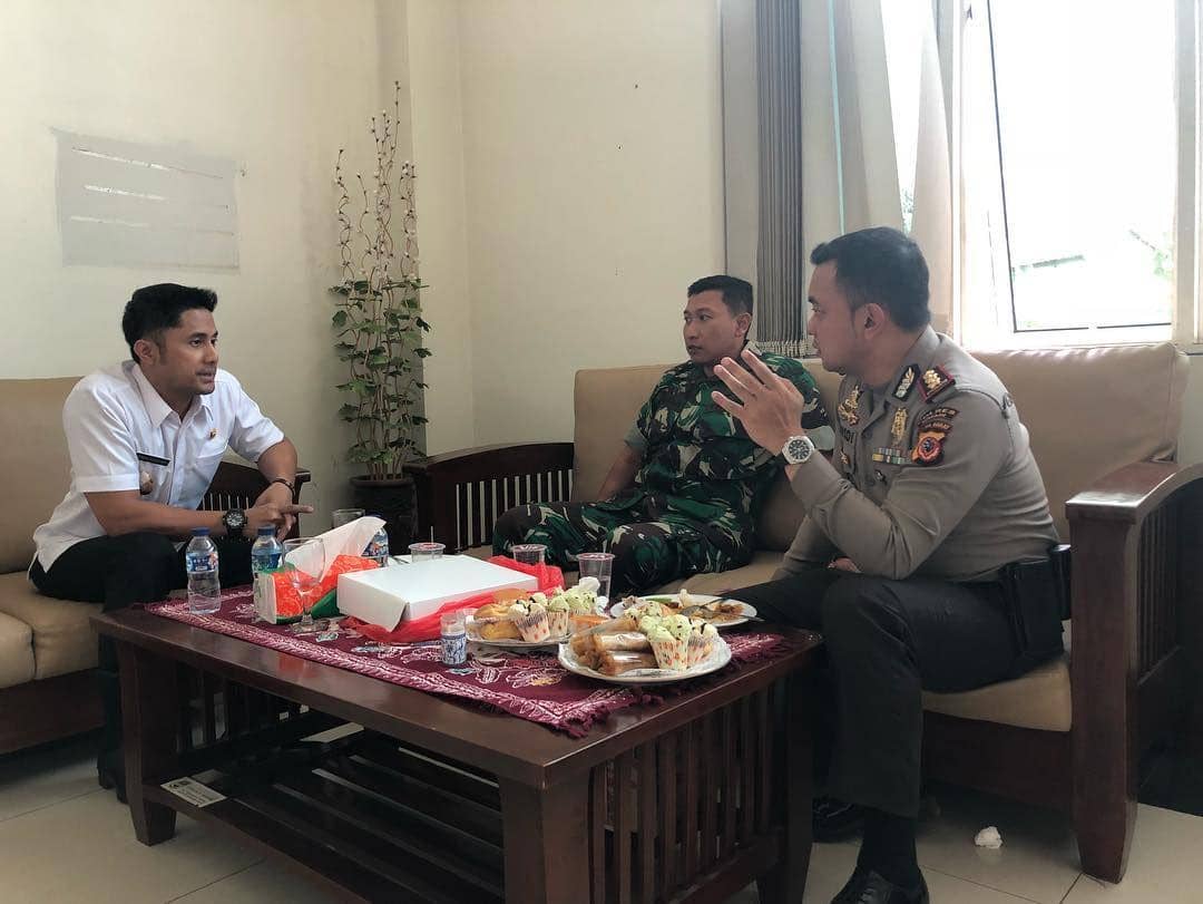 Instagram.com/hengkykurniawan