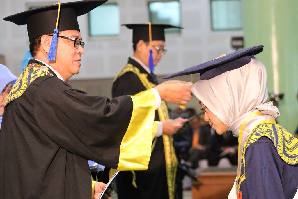 Bisa sukses! Inilah 7 Pilihan Profesi Sarjana Bahasa Indonesia