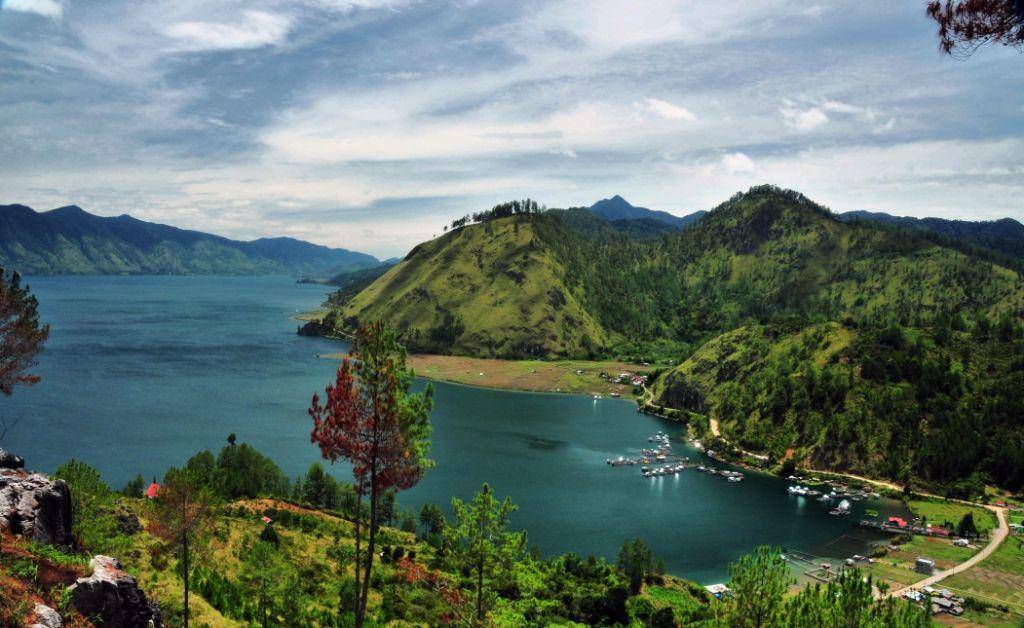disbudpar.acehprov.go.id