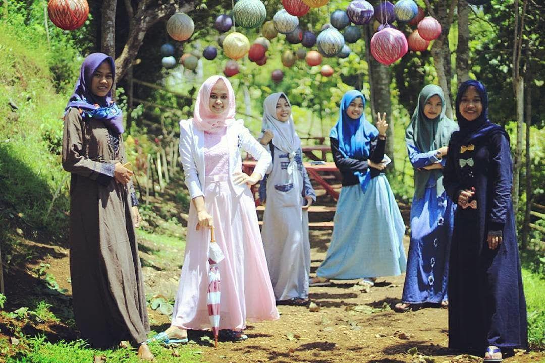 Instagram.com/bukitlampion_beramah
