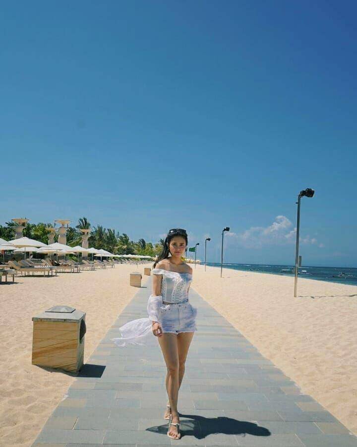 Instagram.com/michelleziu