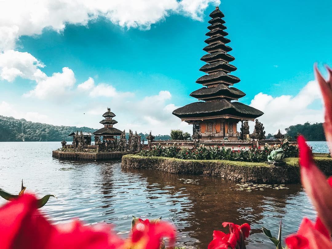 5 Keistimewaan Jika Kamu Kunjungi Pura Ulundanu, Ada Sejak 1634 Masehi