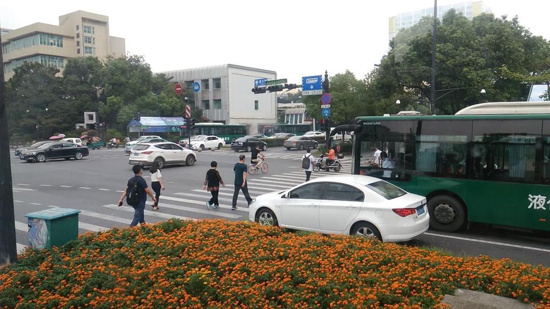 Pengalaman Menakjubkan Menyambangi Kantor Jack Ma di Hangzhou