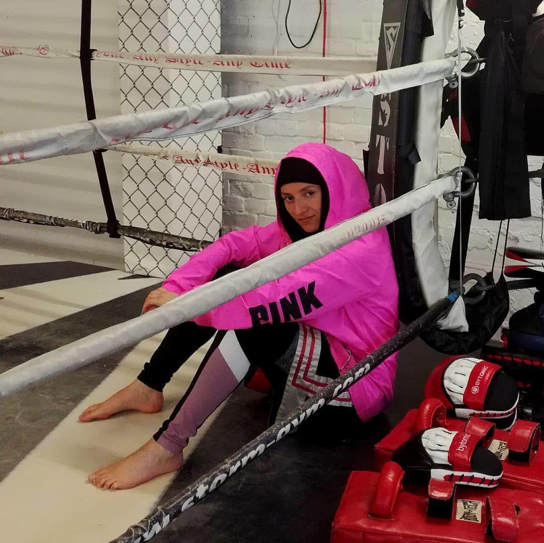 Kisah Khadijah, Hijaber Gigih yang Kembangkan Thai Boxing Muslimah