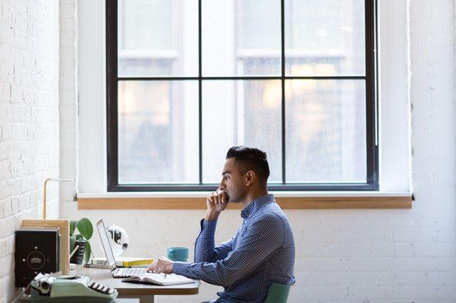 5 Cara Ampuh Tetap Bertahan Meski Kerjamu Gak Sesuai Passion