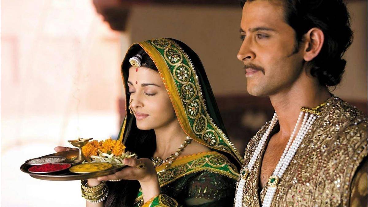 youtube.com/HrithikFilms