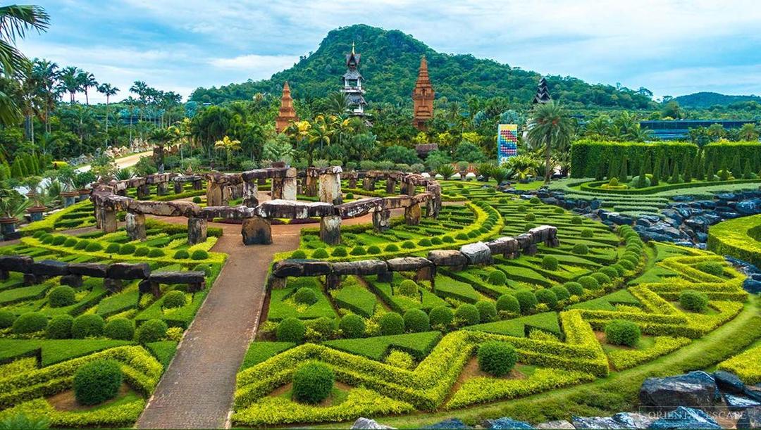 11 Taman Bunga Tercantik di Dunia Ini Bakal Bikin si Doi Klepek-klepek