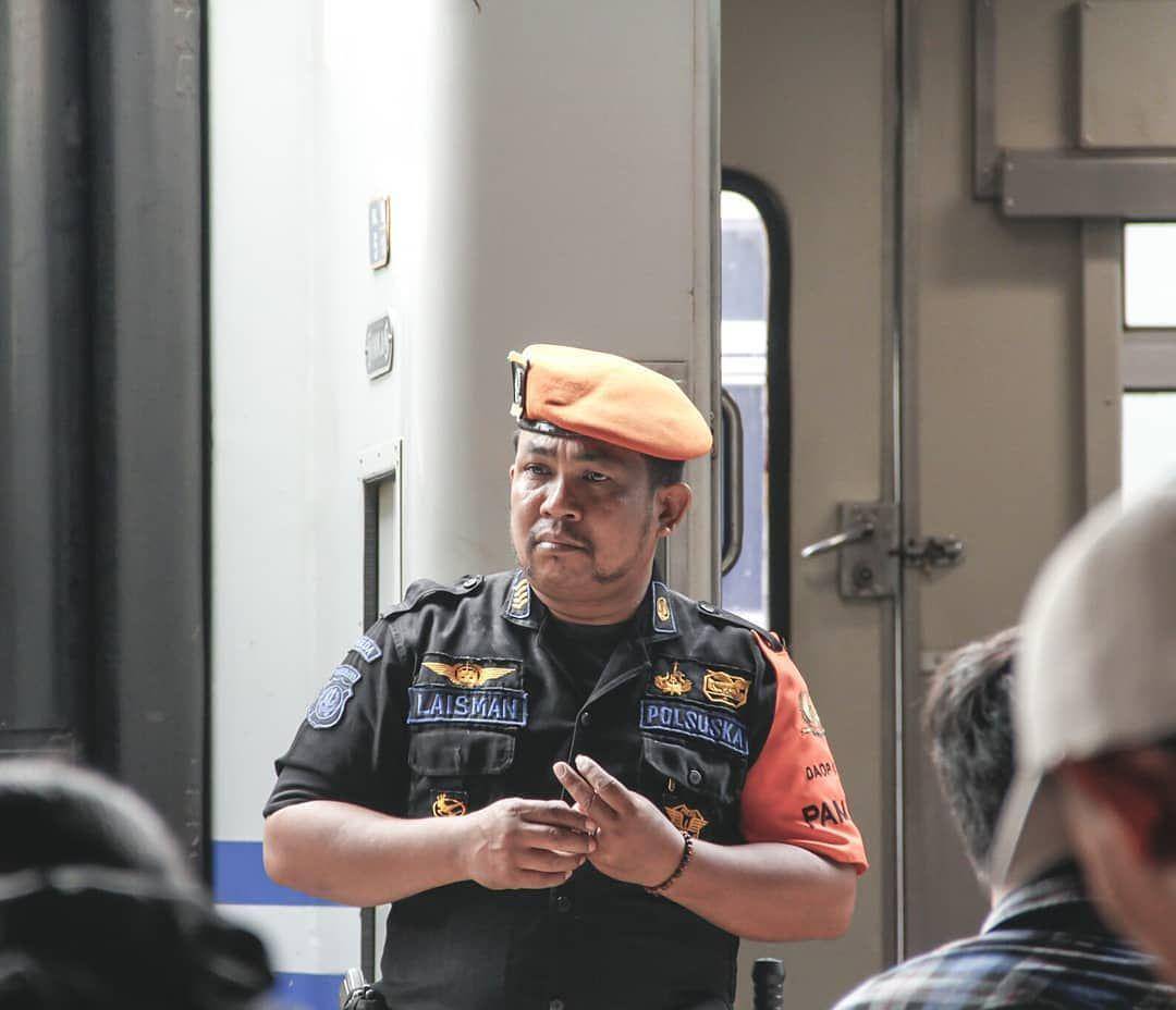 Instagram.com/anggaradwi via @keretaapikita
