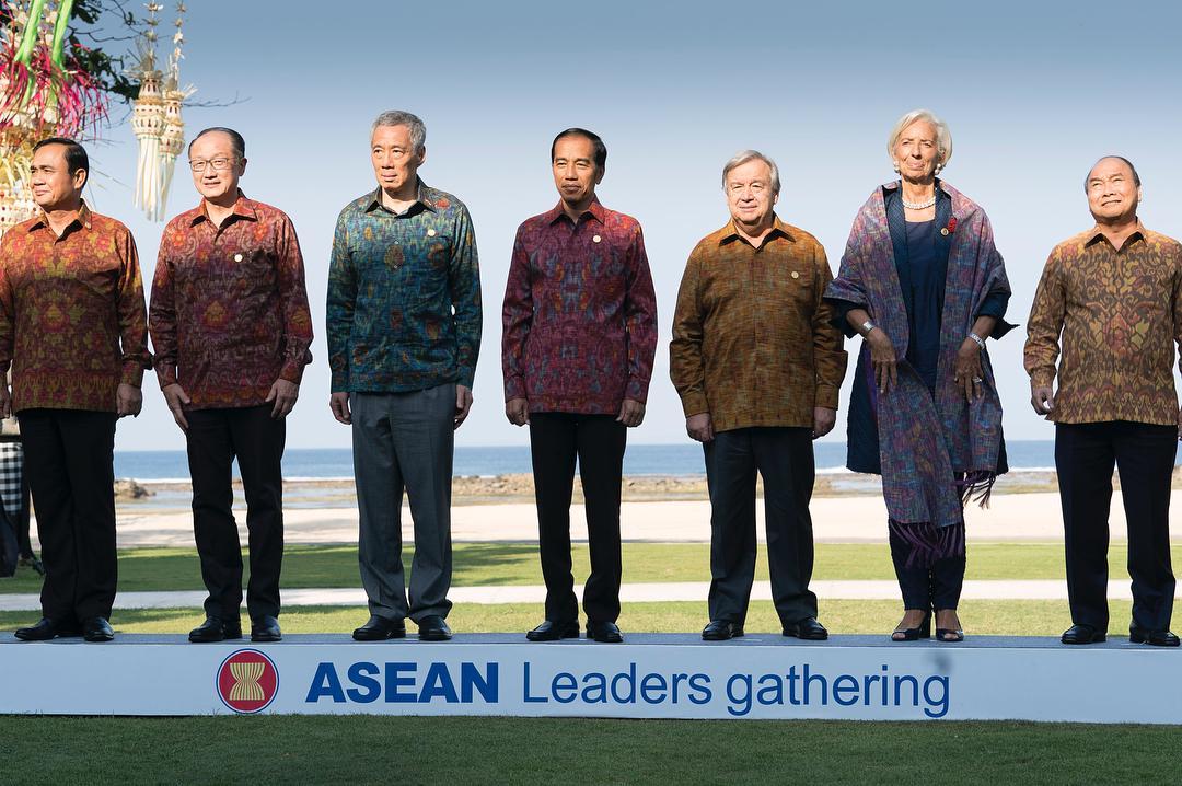 Inilah Pria Klungkung, Pembuat Kain Endek Untuk Kepala Negara Asean