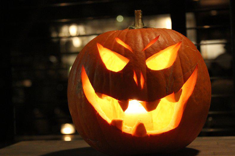 Bukan Cuma Halloween, 6 Festival Arwah Ini Dirayakan Meriah!