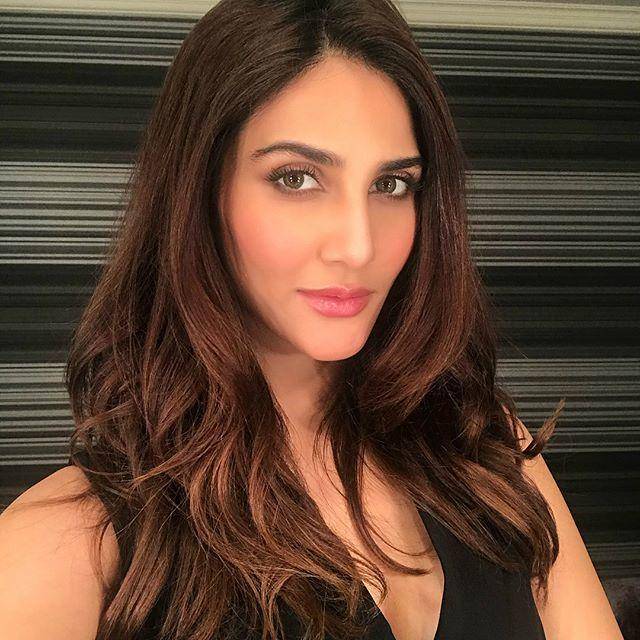 instagram.com/_vaanikapoor_