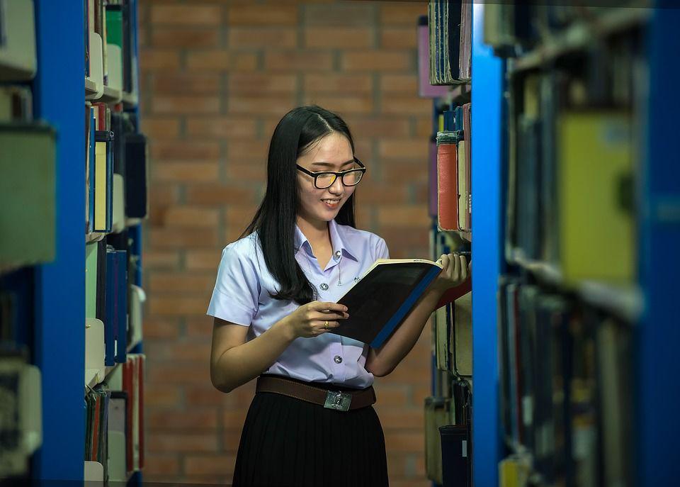 Ini Lho 8 Buku Pegangan Wajib Mahasiswa Ilmu Komunikasi, Harus Dibaca!