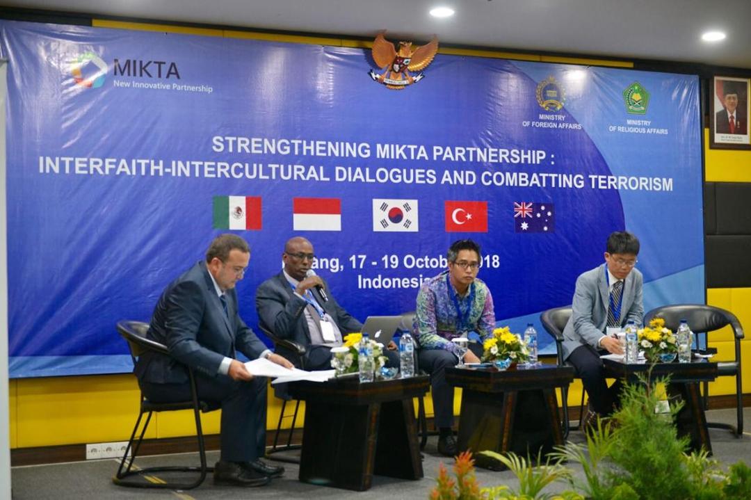Lawan Terorisme, Kemlu RI Gelar Dialog Lintas Agama