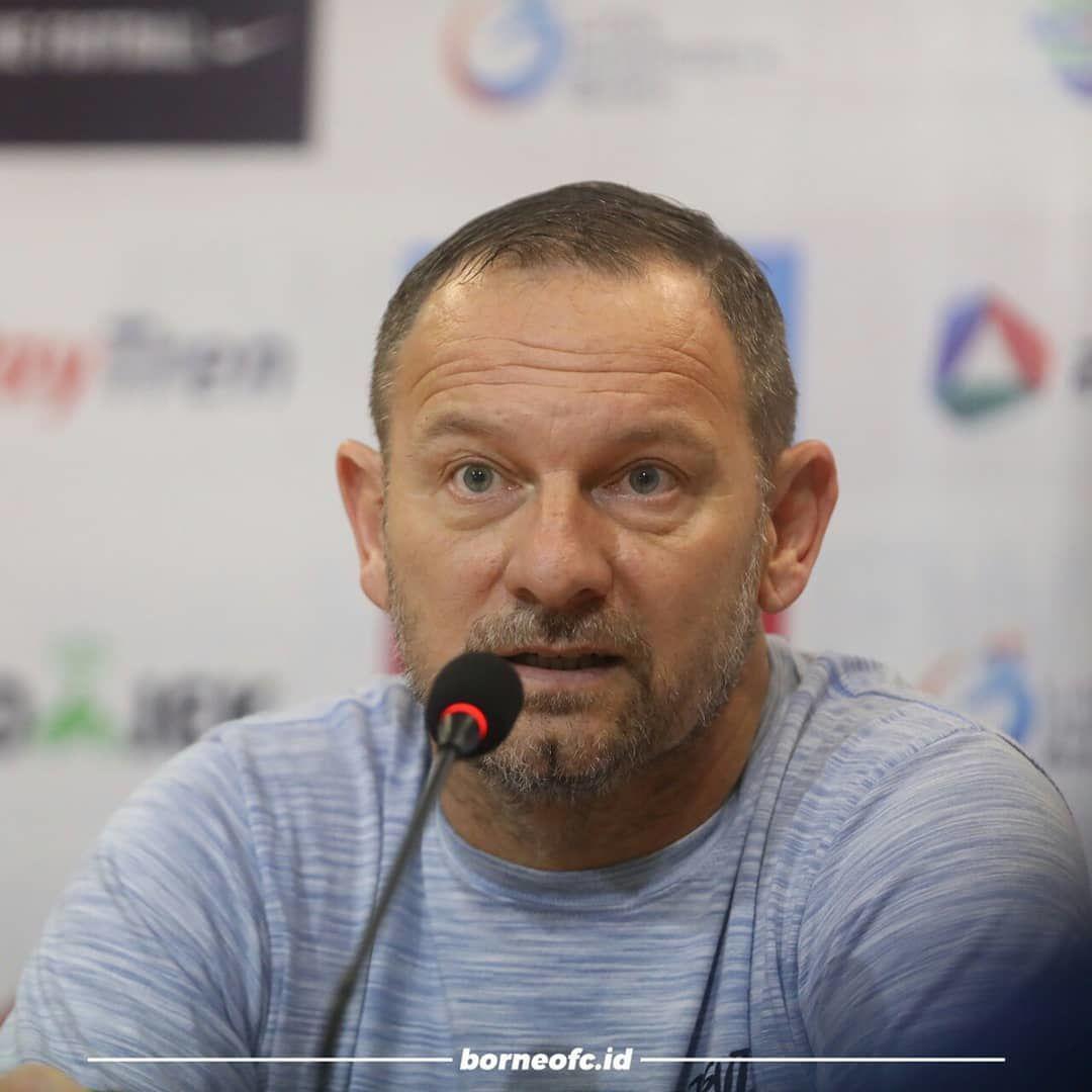 Instagram.com/borneofc.id