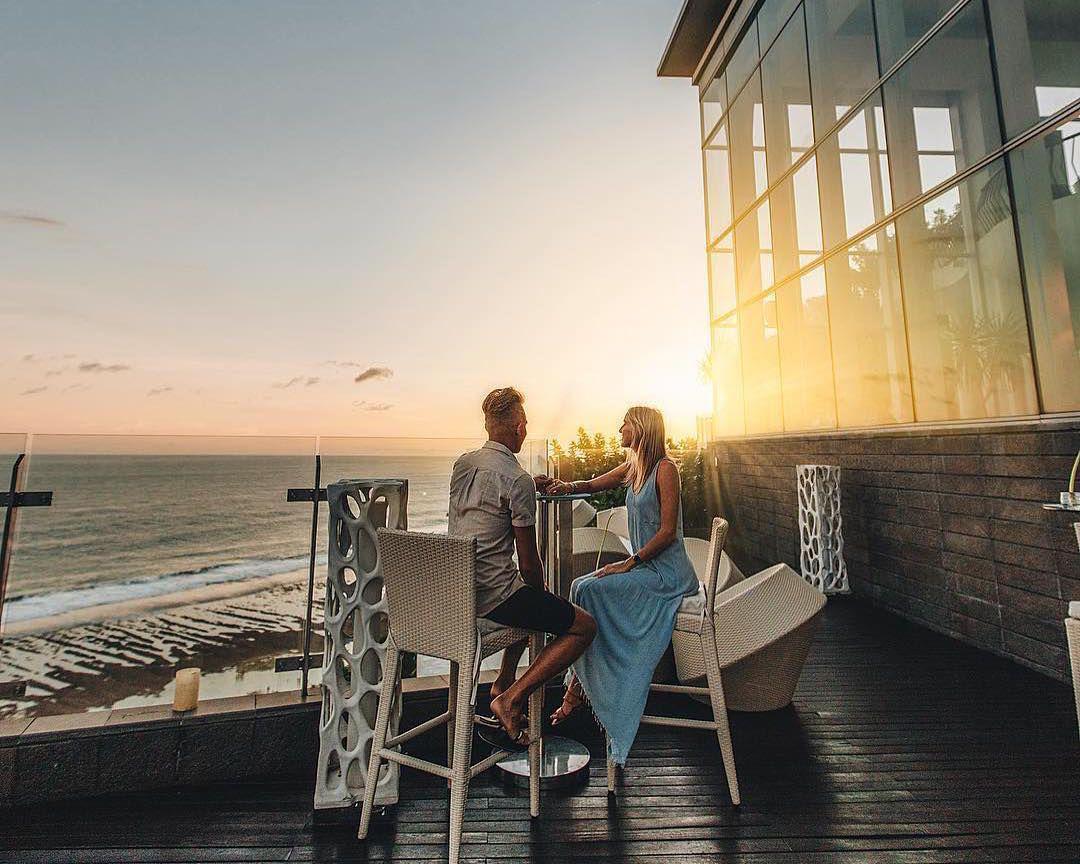 Wajib Dikunjungi, 5 Restoran dengan Spot Sunset Terbaik di Bali