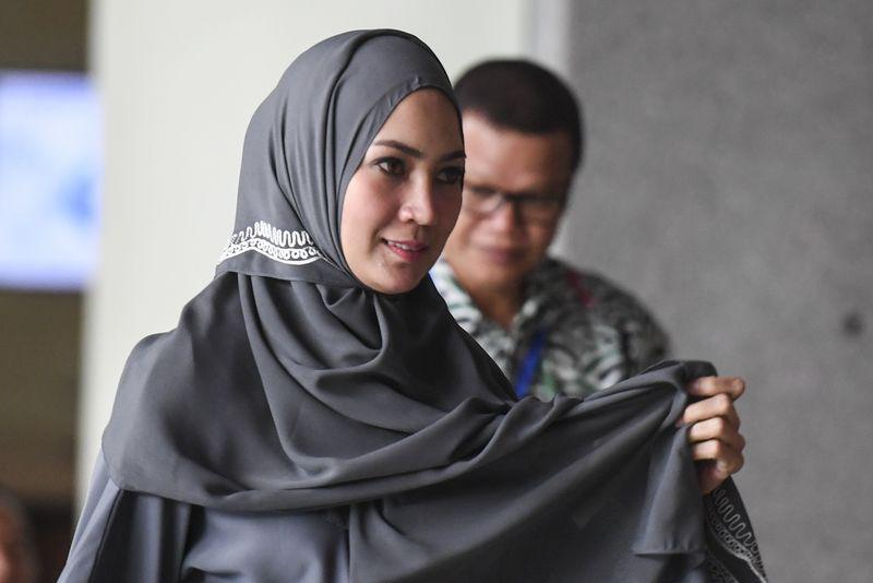 Steffy: Irwandi Ingin 'Cek Ombak' dengan Kirim WA ke Istri Pertama