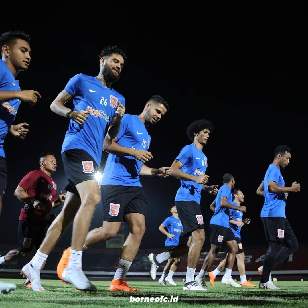 Instagram.com/borneofc.id