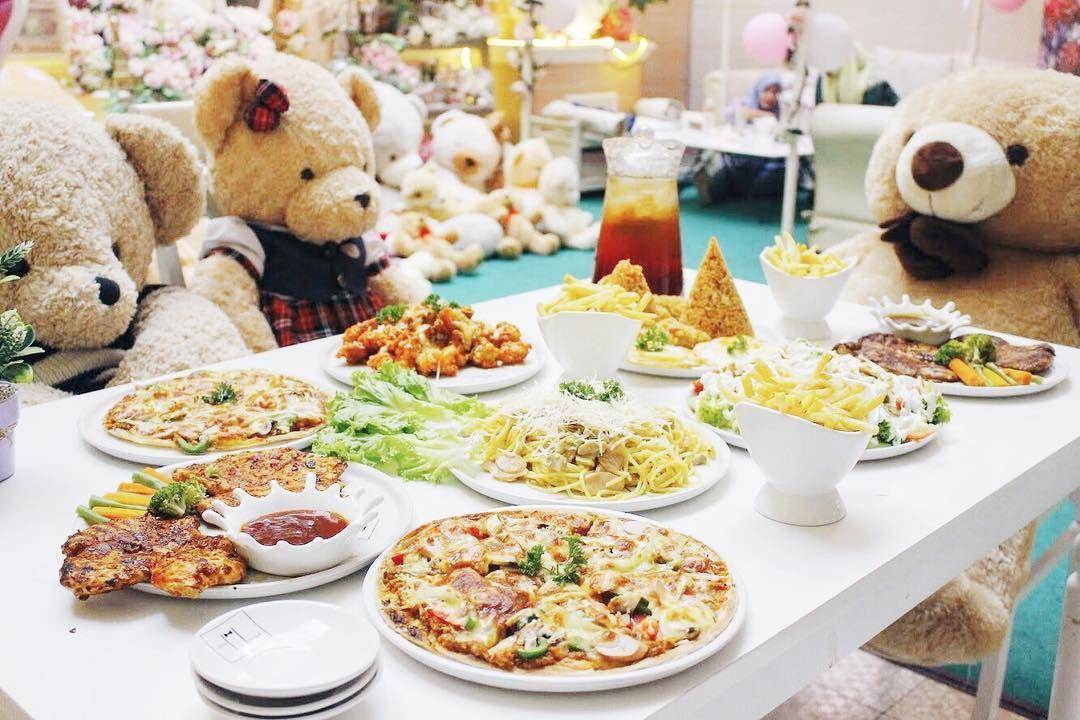 instagram.com/oneposecafe