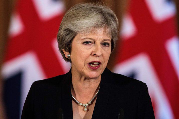 5 Perilaku Positif Theresa May yang Bisa Banget Dicontoh