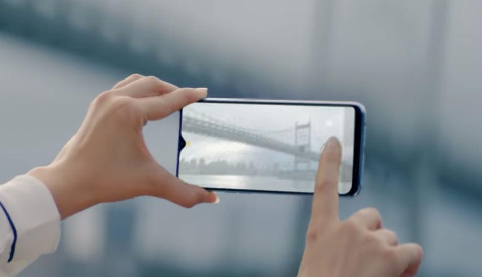 7 Smartphone Berlayar Teardrop Terbaik Buat Kamu yang Gak Suka Poni