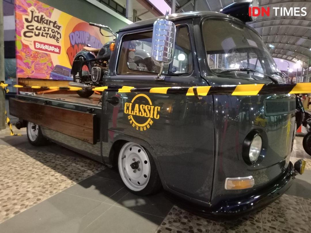 FOTO: Kerennya Mobil-Motor Klasik di Jakarta Custom Culture