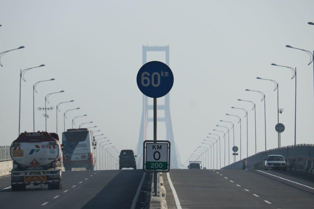 Malam Pergantian Tahun, Jembatan Suramadu Ditutup Dua Jam