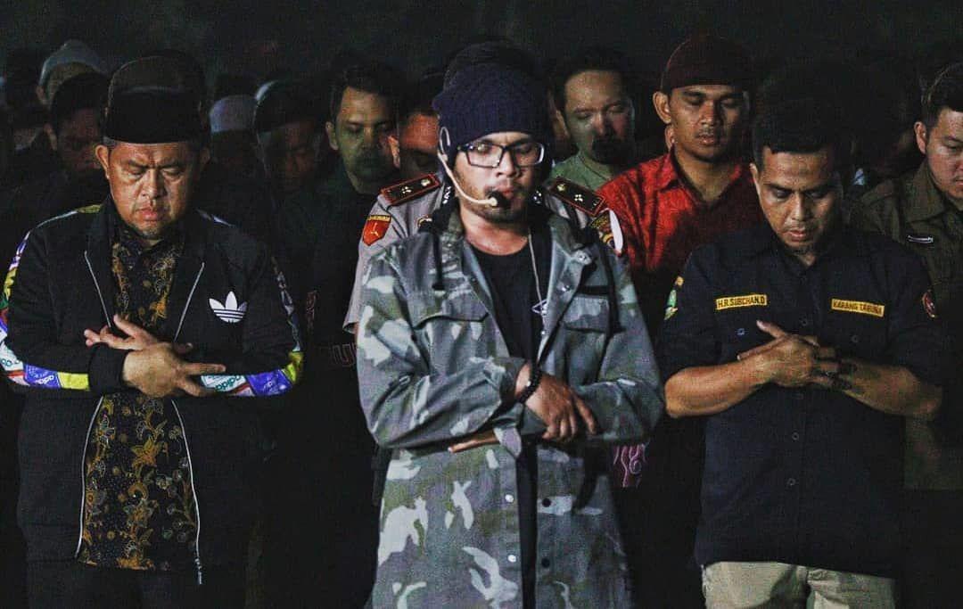 7 Kebaikan yang Akan Kamu Raih Jika Rajin Salat Berjamaah di Masjid