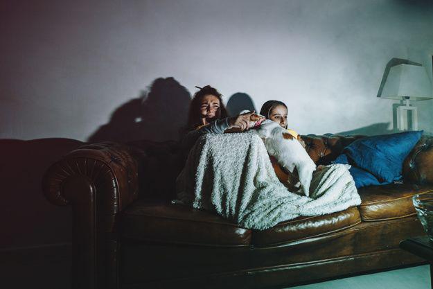5 Tips Ampuh untuk Mengalihkan Rasa Takut setelah Nonton Film Horor