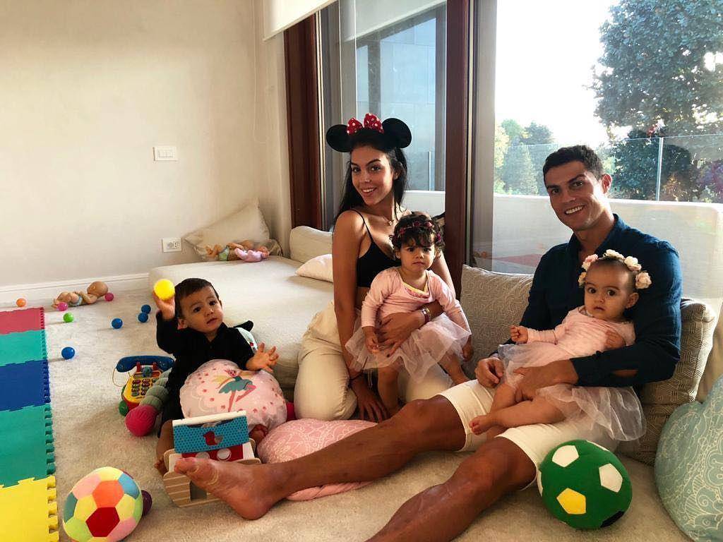 instagram.com/cristiano