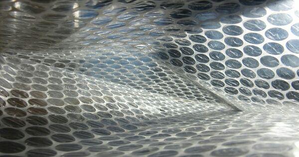 Jangan Dibuang, Ini 6 Kegunaan Lain dari Bubble Wrap!
