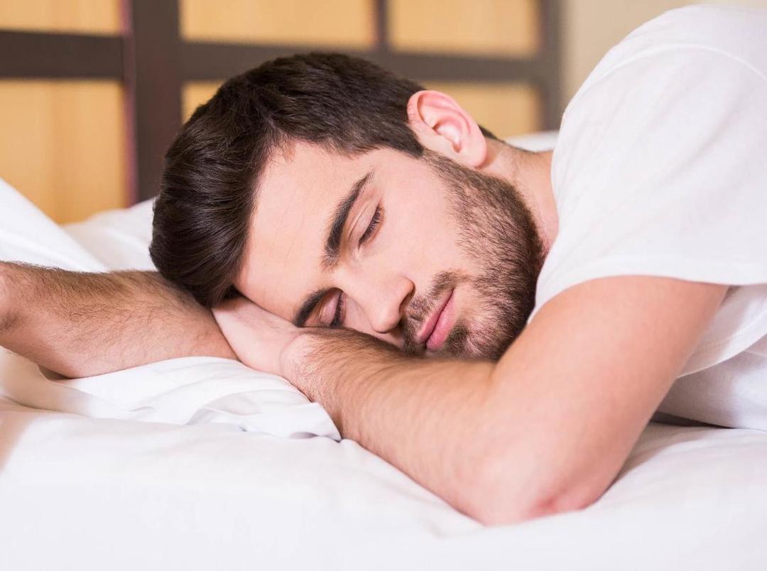 Jangan Tidur Tengkurap, Berikut Bahaya Kesehatan yang Akan Mengintaimu