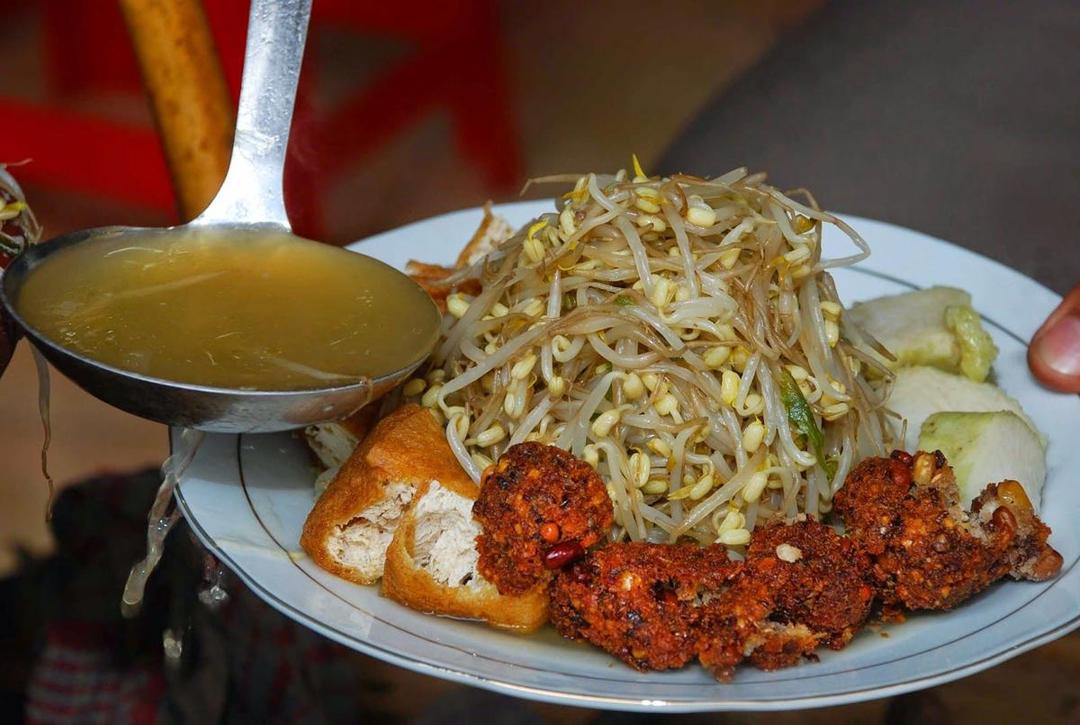 Serba Lontong, 6 Kuliner Jatim Ini Bikin Ngiler