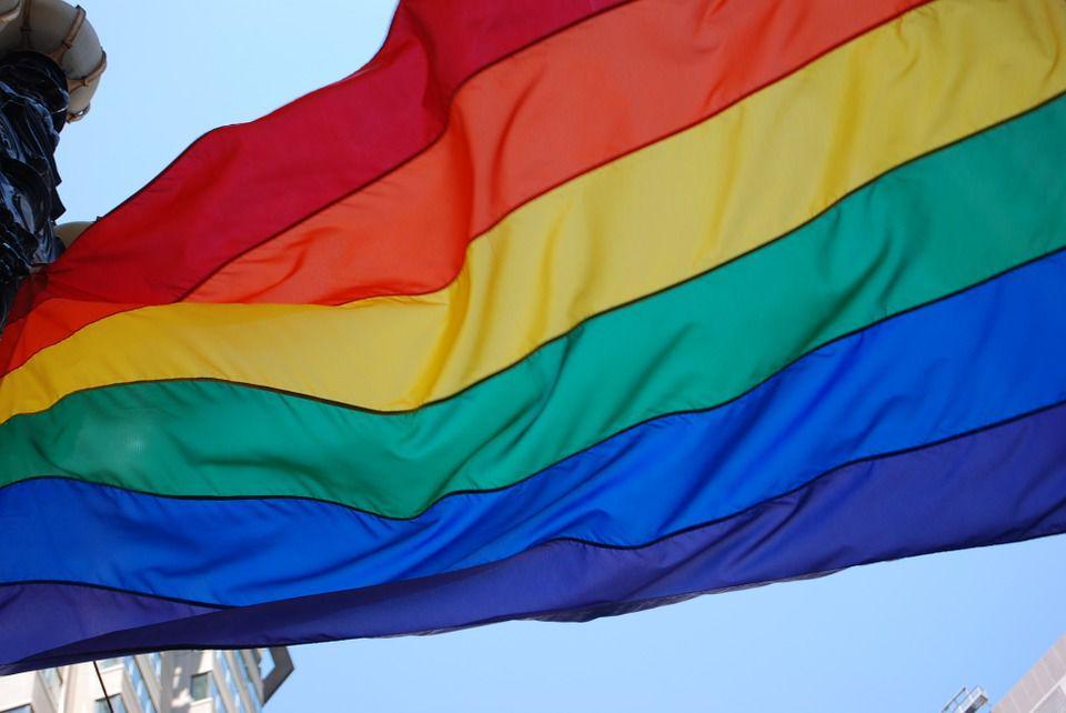 Brunei Mulai Berlakukan Hukuman Mati untuk LGBT, Tokoh Dunia Protes