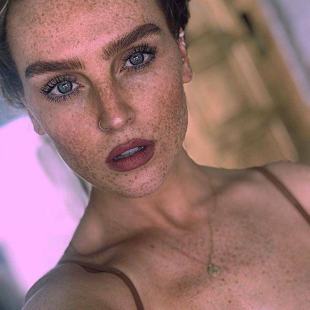 instagram.com/perrieedward