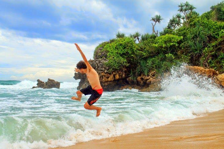 10 Tempat Wisata di Kediri Paling Hits dan Wajib Untuk Dikunjungi