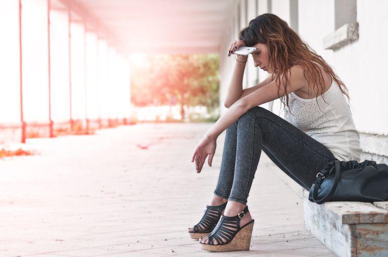 Kangen Mantan? Ini 5 Tips Biar Kamu Gak Kepikiran untuk Ngehubungi Doi