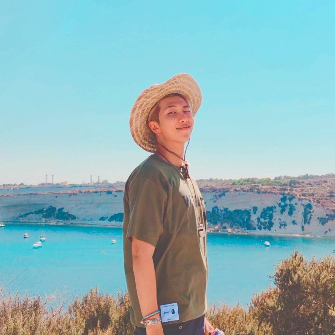 instagram.com/btsnamjoon
