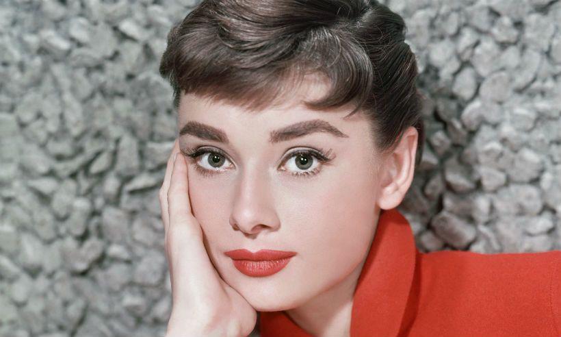 Meski Lawas, 5 Film Audrey Hepburn Ini Wajib Banget Kamu Tonton Ulang!