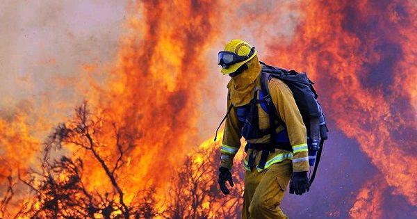 Kebakaran Hutan di California Hanguskan Rumah Kim Kardashian West