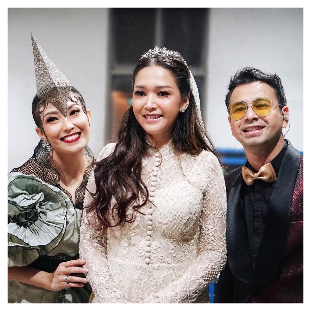 Potret Keseruan Acara Silet Awards 2018, Maia Pakai Gaun Pengantin!