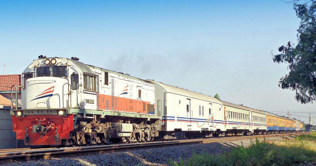 Serunya Naik KA Kahuripan, Asik dan Murahnya Kebangetan!